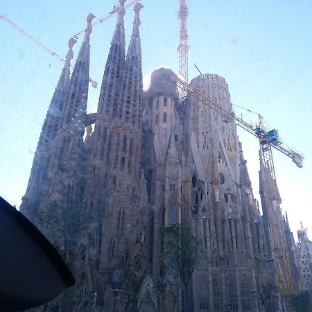 Apartamento Sagrada Familia برشلونة المظهر الخارجي الصورة